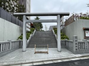 梦幻御守+1！猫奴必收藏的东京超受欢迎「黑猫黎明守」的妙义神社等你拜访！