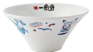 「一风堂」×《宝可梦》联名！拉面店主风格皮卡丘有田烧拉面碗、汤匙将于福冈宝可梦中心登场！