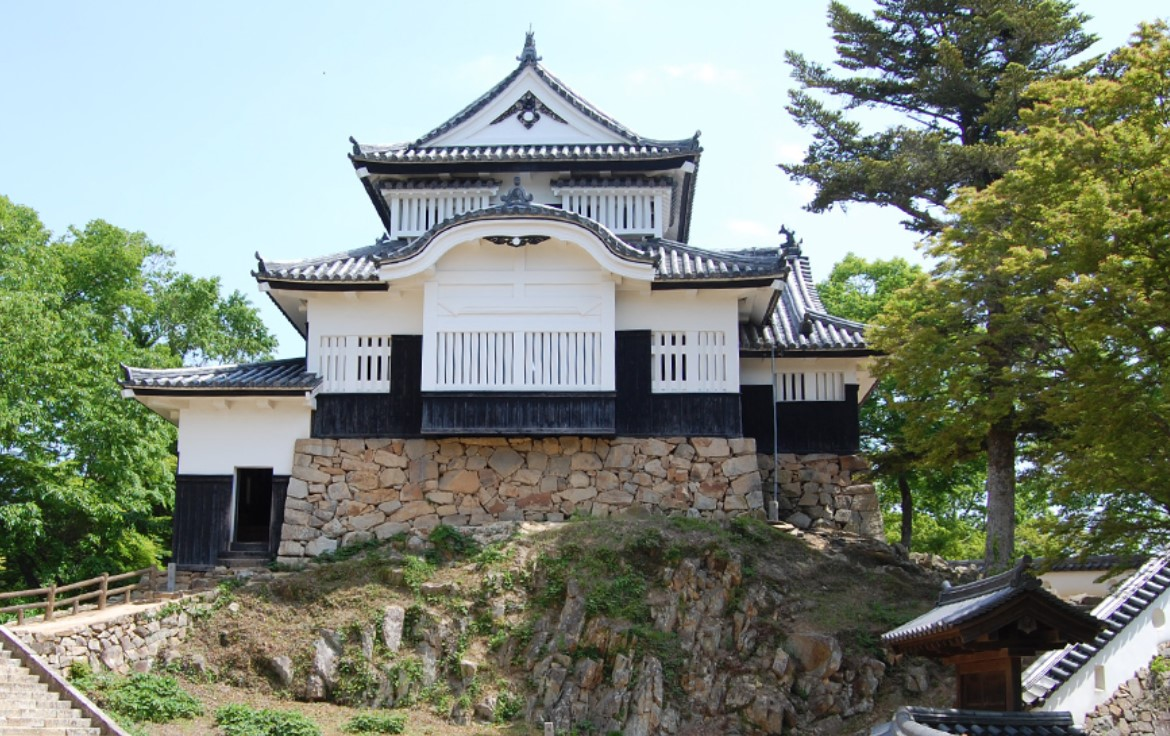 冈山旅游必访10大绝景！仓敷老街漫游、后乐园赏四季美景、汤原温泉疗愈放松、真锅岛猫咪相伴—让晴天之国彻底疗愈你的身心 – Japaholic CN