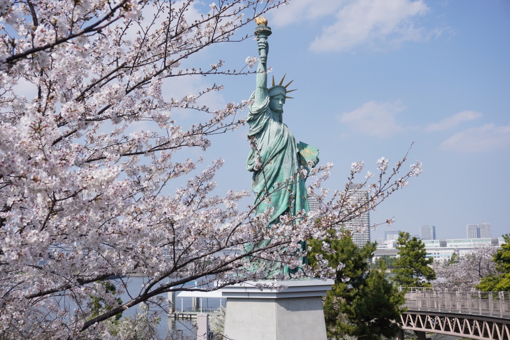 台场观光一日游必去：在“DiverCity Tokyo Plaza”尽享乘船、购物、美食与夜景的全方位体验！