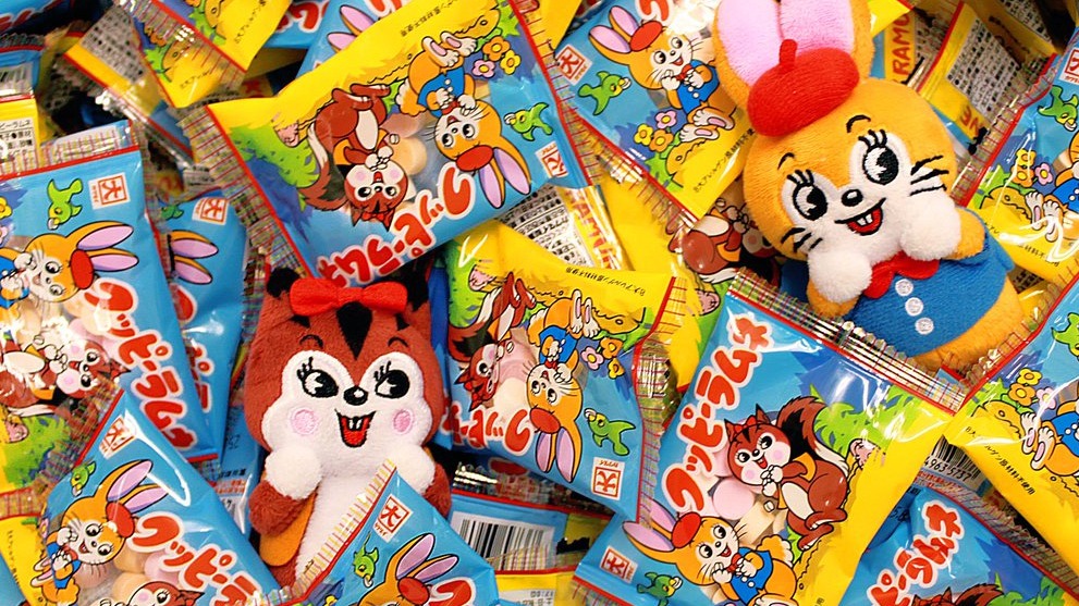 昭和感满满的兔子与松鼠，日本怀旧汽水糖「KUPPY RAMUNE（クッピーラムネ）」吉祥物