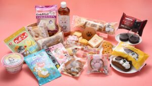 肉球与尾巴造型的甜点你吃过吗？日本全家猫咪日联手猫福珊迪推出「猫甜食」